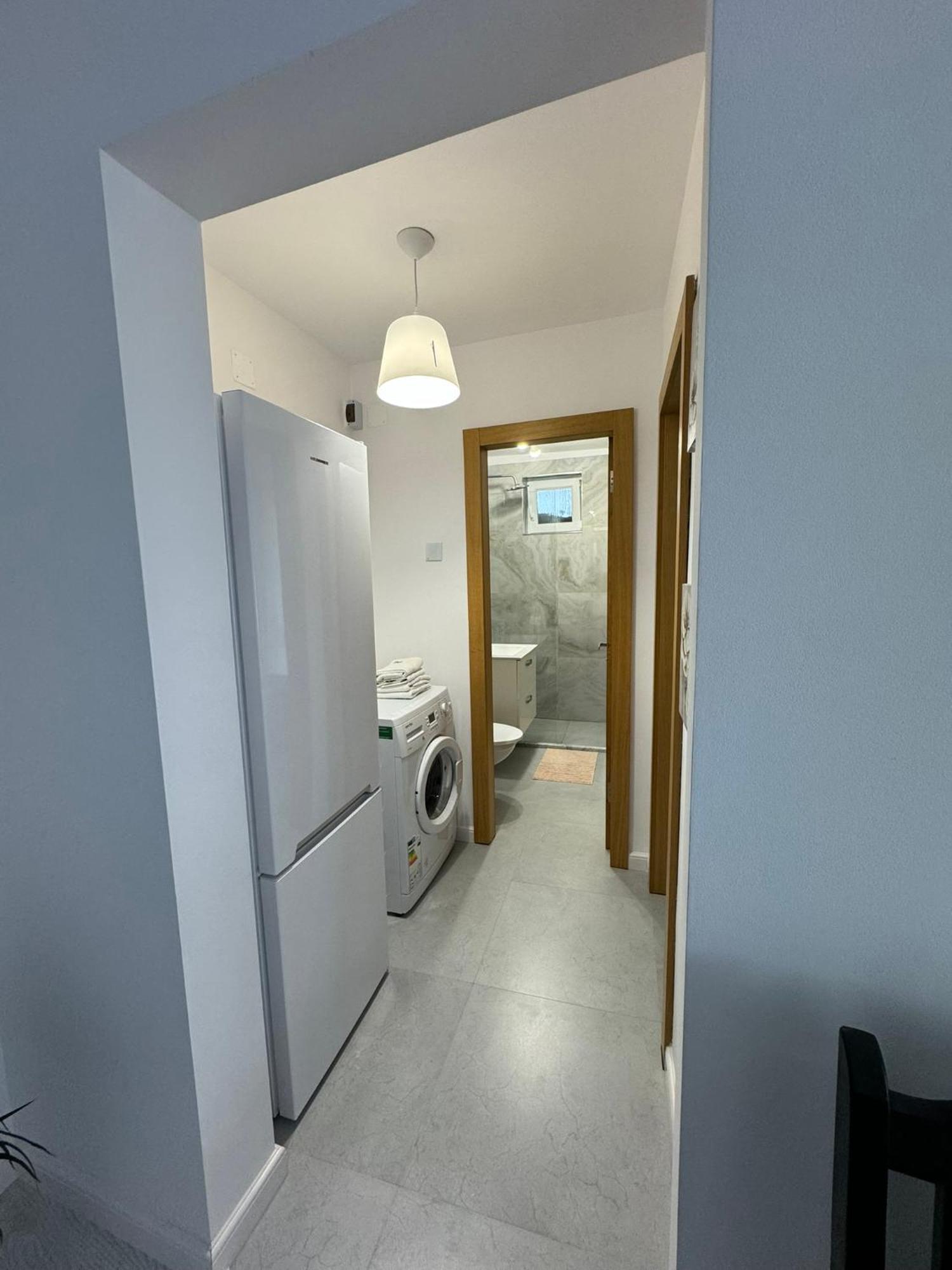Apartament Central รึมนิคูวัลเจีย ภายนอก รูปภาพ